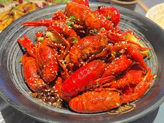 -肥肥虾庄·金牌油焖大虾(杨园滨江时代walk店)