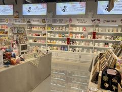 -郑在DIY·潮玩银饰绘画手作(中央大道旗舰店)