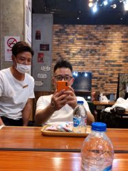 -PE SALON