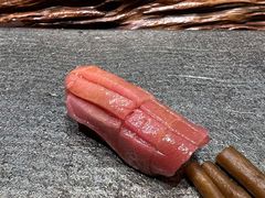 金枪鱼中腹手握-鮨鳳