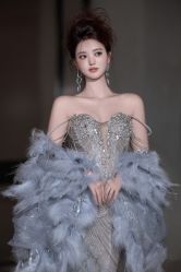 -艾米丽婚纱礼服