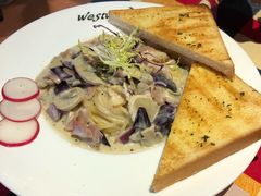 奶油蘑菇培根意面-遇见西木美式餐厅(体育路店)