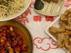 -肥肥虾庄·金牌油焖大虾(汉口城市广场店)