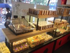 面包甜点陈列柜-华丰贺氏(福新西路店)