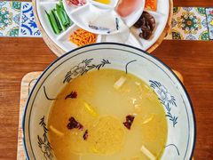 -芸南道·过桥米线(昆明老街旗舰店)