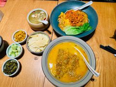 -蟹黄鱼·海派深夜面馆(巨鹿路店)