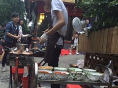 -拈签一笑黄牛肉辣卤串串