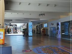 -王府井奥莱临潼小镇(临潼店)