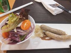 蔬菜沙拉加德国烤肠-杭州国际会议中心洲际酒店-面工坊