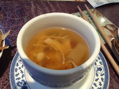 泉水竹笙菌菇汤-宁波状元楼酒店(和义路店)