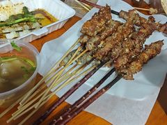-巴汗羊肉串烧烤店
