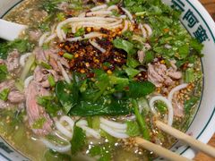 -云阿蛮云南生烫牛肉米线(奉贤路店)