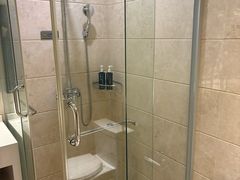 -白玉兰酒店(上海田子坊马当路地铁站店)