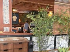 -八府香鸭·啫啫煲(华山路店)