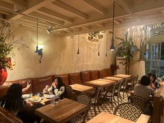 -玛格萝妮比萨屋(陆家浜路店)