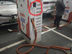 -鲨鱼皮汽车凹陷玻璃修复(静安店)