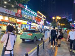 -八一路好吃街(雨田商务大厦店)