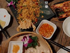 -辉记炭烧海鲜大排档·老字号(福田店)