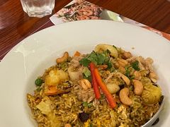 菠萝炒饭-Thai Pothong Restaurant