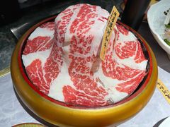 M8和牛-一绪に寿喜烧自助(世茂广场店)