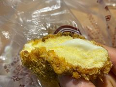 核桃肉松小贝-鲍师傅糕点(江苏路店)