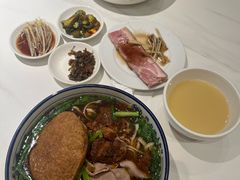 -镇南锅盖面馆(解放路店)