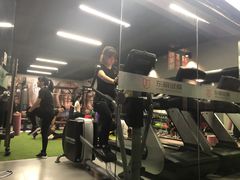-征成健身连锁私教工作室(九公里店)