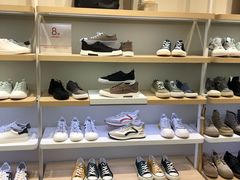 -hotwind热风(中贸广场店)