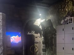 -暴风岛沉浸式体验馆(百联世纪店)