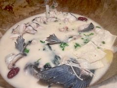 -老福耶小草帽石锅鱼(奥体店)