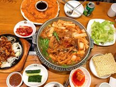 -喇喇排骨火锅·传统韩式脊骨汤(望京西园总店)