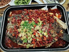 -鱼众不同·鸡公煲·烤全鱼(国顺路店)