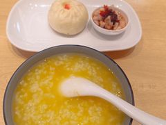 -李与白包子铺(桐梓林店)