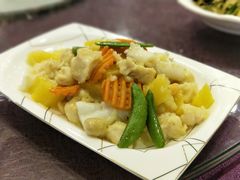 菠萝鸡丁-燕春楼(海河华鼎店)