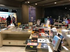 -诚品(信义店)