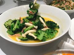 -雀蓝川菜(奥体广场店)