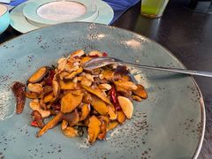 干椒新鲜黑牛肝菌-翠湖宾馆·中餐厅