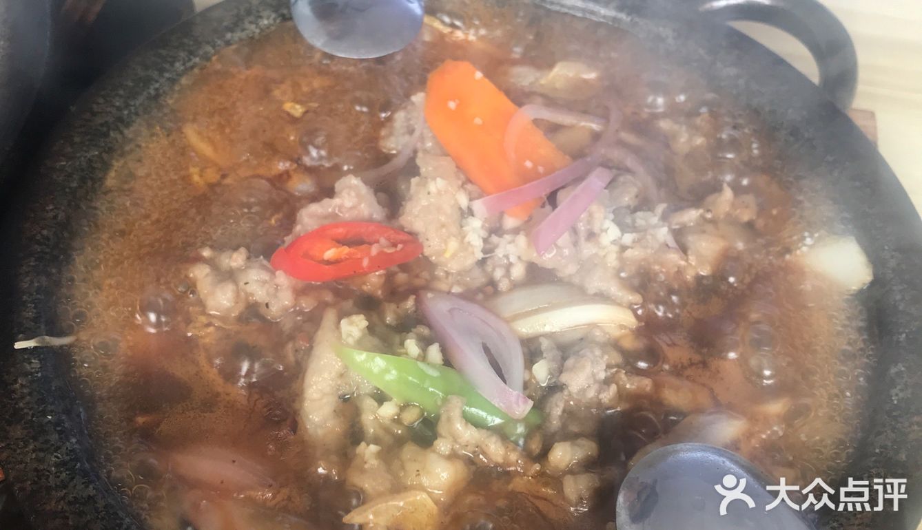 在汕头居然有人均十几块钱的石锅饭