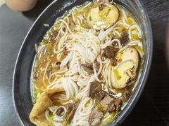 -花溪巷牛肉粉(泉城路店)