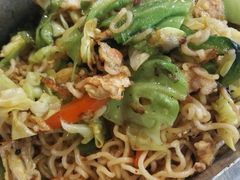 -马路牙子烧烤音乐酒馆(望京店)