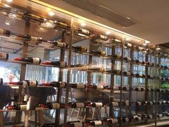 等位区-一澜江宴·江景地标楚菜(江滩公园店)