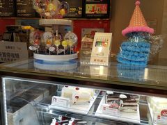 -85度C(生甜甜圈研究工坊·上海平凉店)