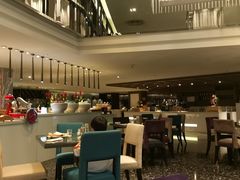 -上海滴水湖皇冠假日酒店