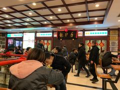 等位区-龙抄手(春熙路总店)