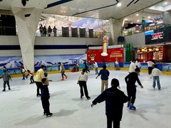 -正佳冰河湾真冰滑冰场