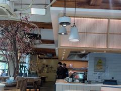 -蜜桃餐厅·伴山(湖滨商业街店)