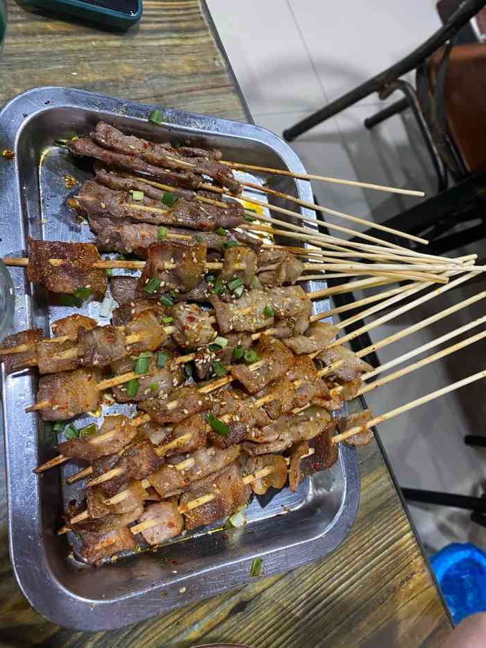 胡记岳阳三毛烧烤城(青园路店)-"和家人开车去附近吃个夜宵,就直接去