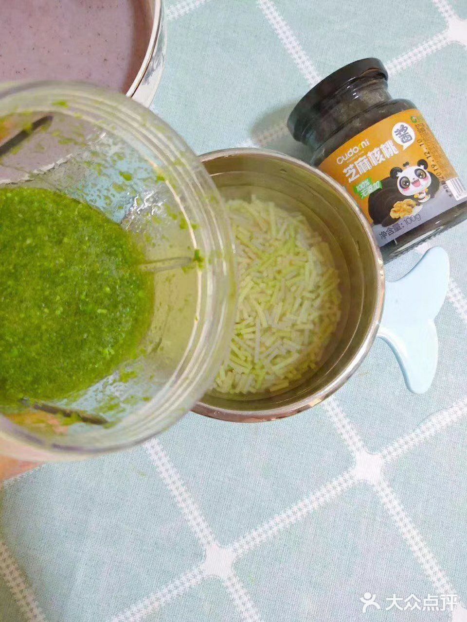 看到宝宝吃的这么香，都值了~满足！