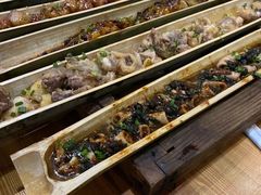 -胡须哥网红竹筒菜