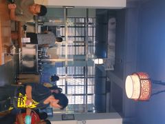 -鸿浩扒猪脚米线